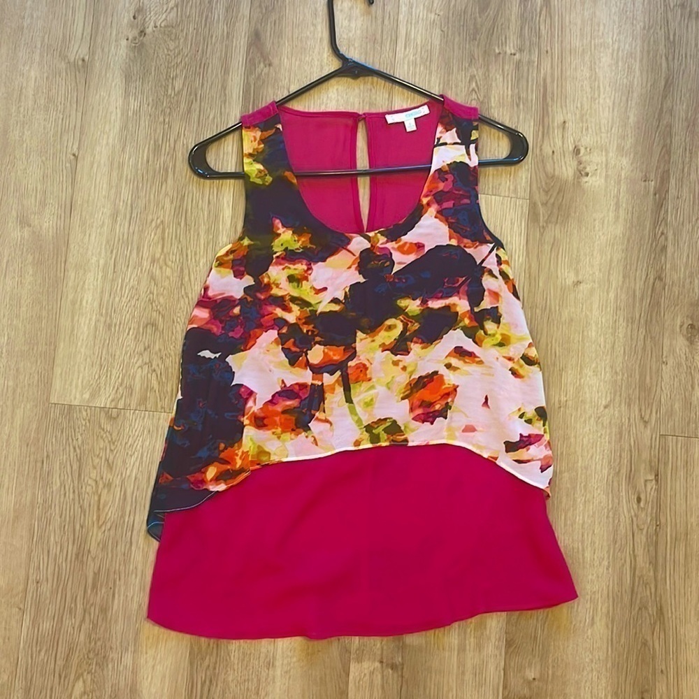 chord size S multi colored tank. Super cute on!
